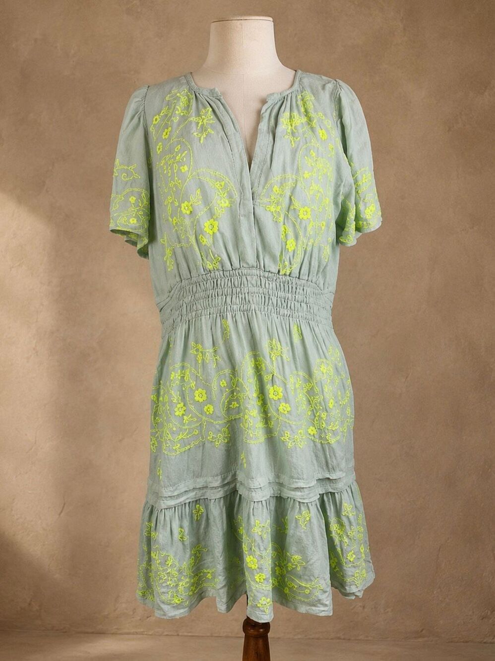 Anthropologie L Somerset Mini Dress Embroidered Linen Sage Neon Floral